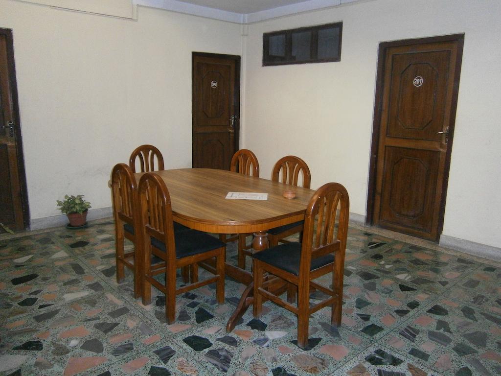 Hotel Red Planet Kathmandu Buitenkant foto