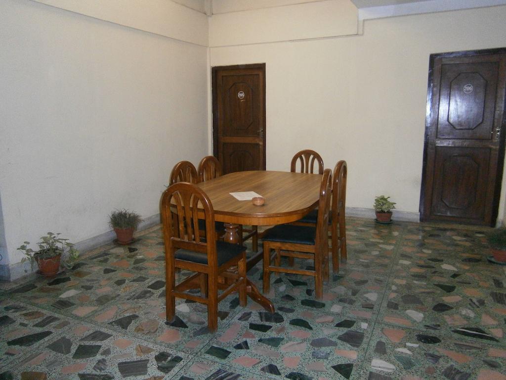 Hotel Red Planet Kathmandu Buitenkant foto